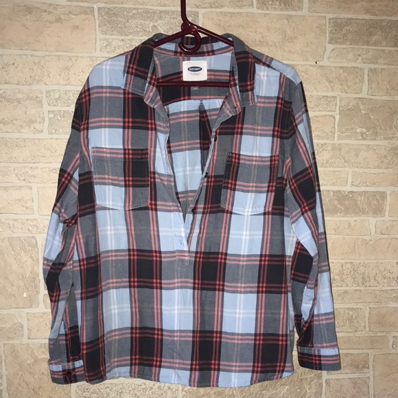 Old Navy Tops - ✅Old Navy Partial Button Down Shirt
